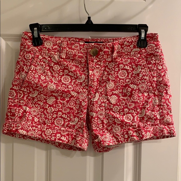 American Eagle pattern shorts ❤️ - Picture 1 of 4